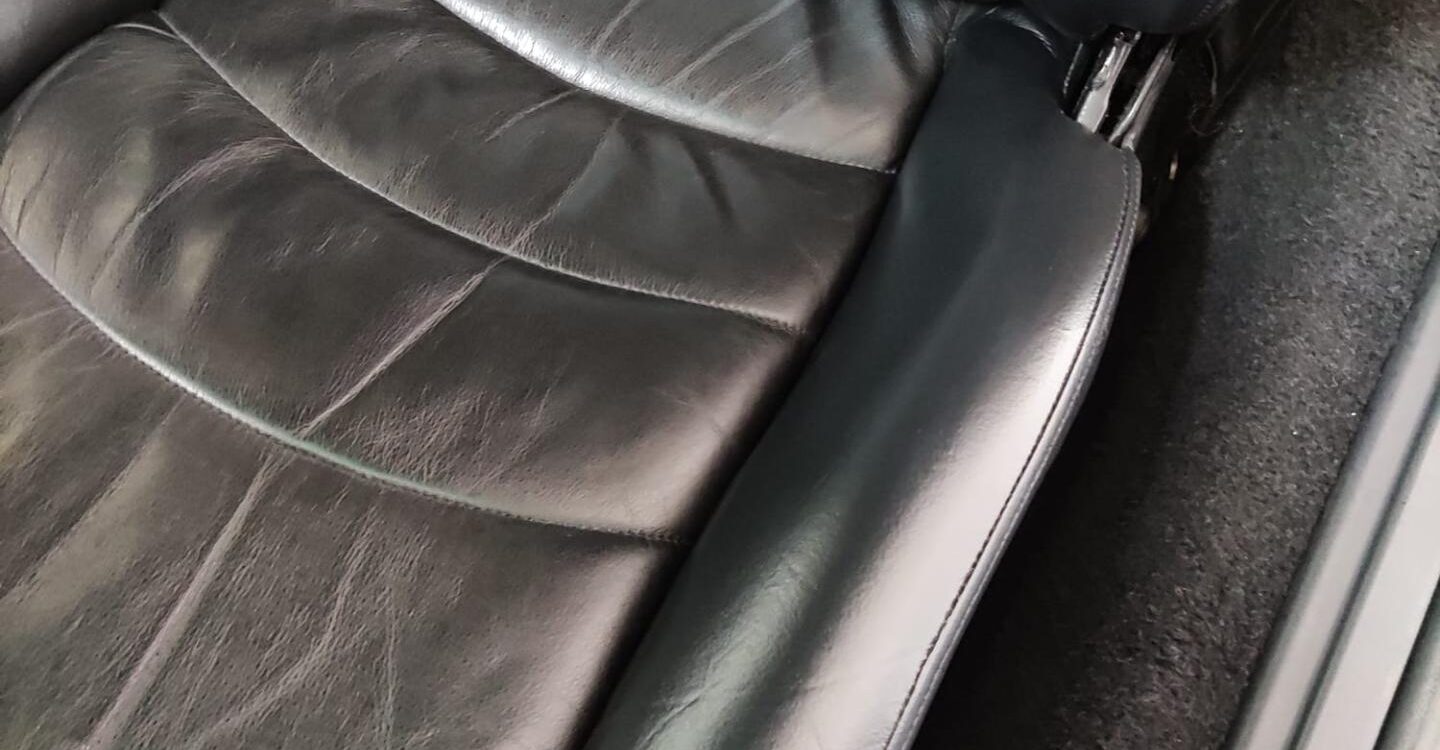 Peut-on vraiment restaurer l&rsquo;int&eacute;rieur d&rsquo;une voiture ancienne sans le d&eacute;naturer ? Wittelsheim