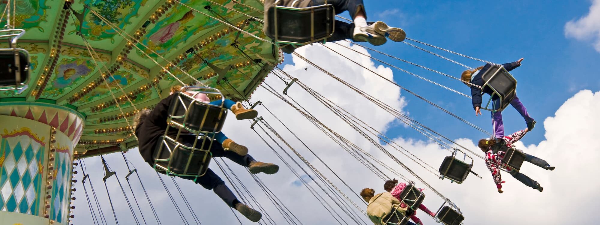 SELLERIE_MANEGE 2000X750 | Alsace Débosselage / Alsace Sellerie Comment renforcer la sellerie d’un manège pour un usage intensif et sécurisé ? Saint-Louis